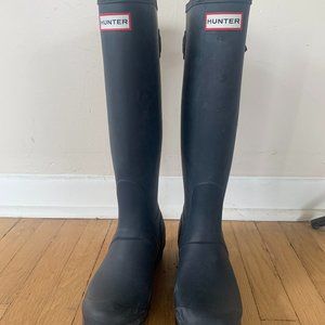 Tall Navy Hunter Wellington Boots 6M/7F